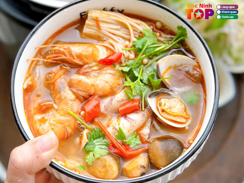 Bun-hai-san-hoang-hip-bacninhtoplist