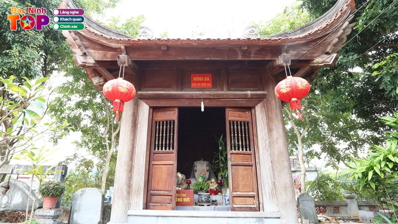 Den-tho-thai-su-le-van-thinh-bac-ninh-noi-ton-tho-trang-nguyen-dau-tien-bacninhtoplist