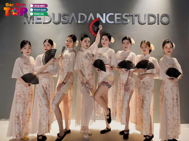 Medusa-dance-studio-bacninhtoplist