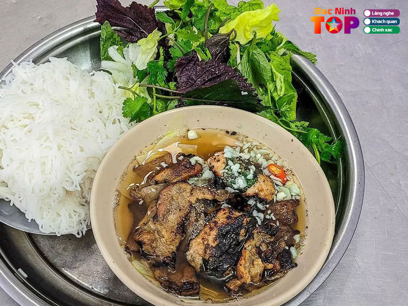 Nhung-luu-y-quan-trong-khi-chon-dia-chi-thuong-thuc-bun-cha-cung-gia-dinh-bacninhtoplist