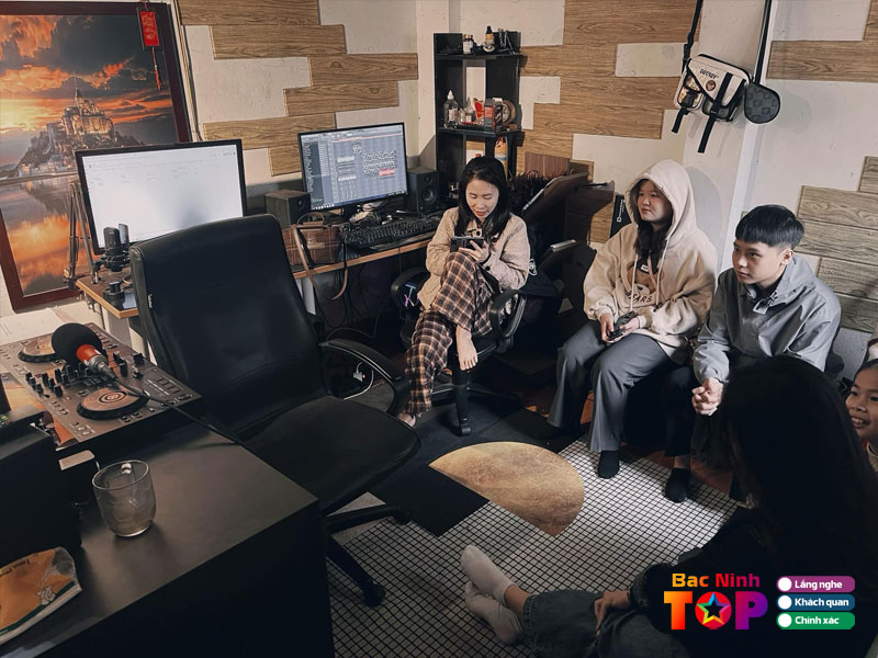 Phong-thu-am-bac-ninh-mic-studio-bacninhtoplist