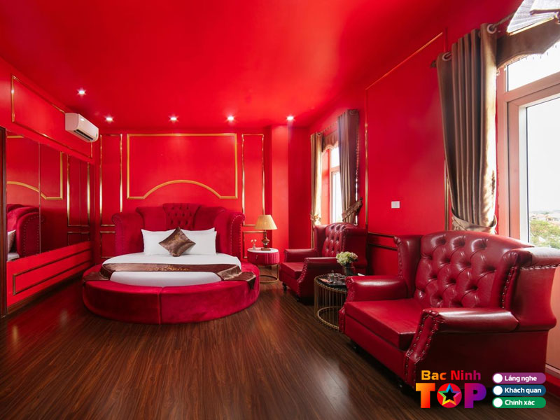 Royal-hotel-voi-phong-cach-do-nhung-quyen-ru-bacninhtoplist
