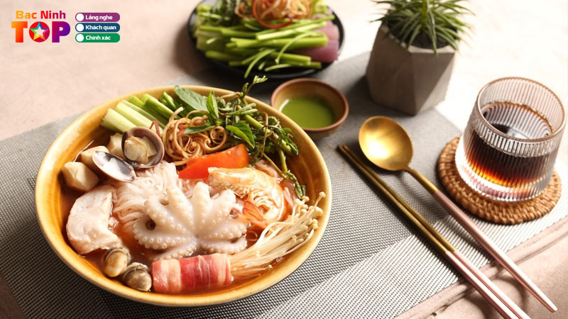 Top-5-quan-bun-hai-san-tai-bac-ninh-an-lan-la-ghien-bacninhtoplist