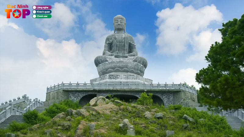 Chua-phat-tich-o-bac-ninh-diem-den-linh-thieng-giua-long-kinh-bac-bacninhtoplist