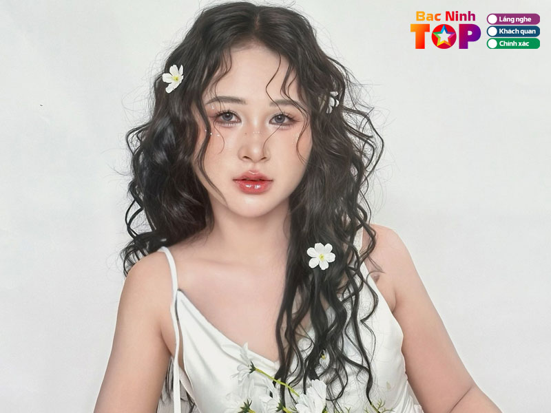 Hanh-nghiem-makeup-bacninhtoplist