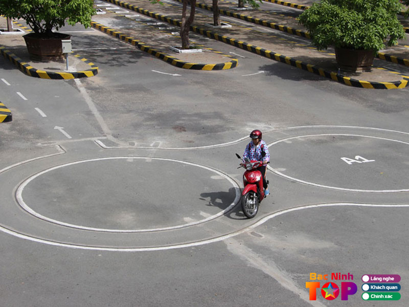 Truong-trung-cap-thuan-thanh-bacninhtoplist