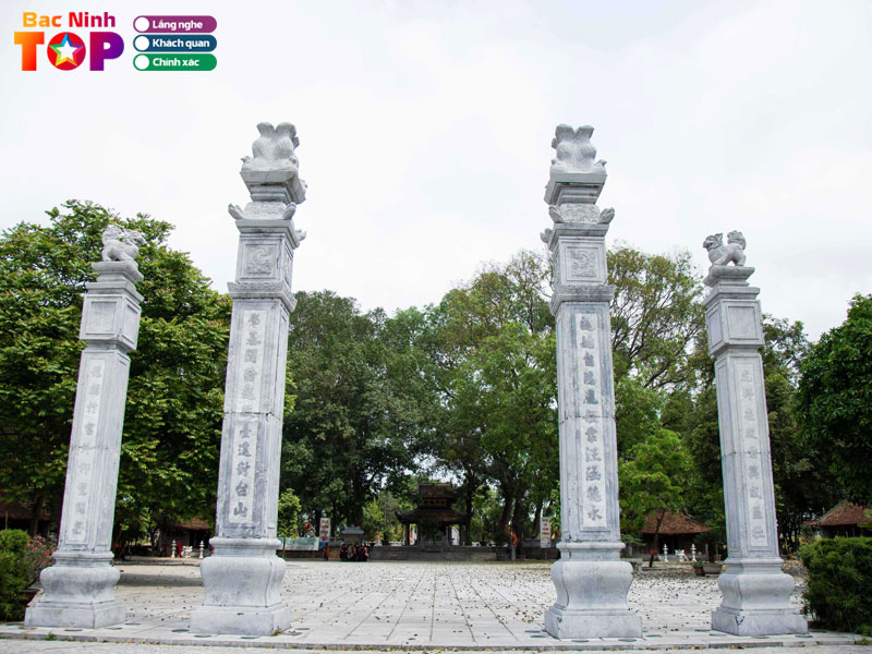 Vi-tri-va-khong-gian-linh-thieng-cua-lang-bacninhtoplist