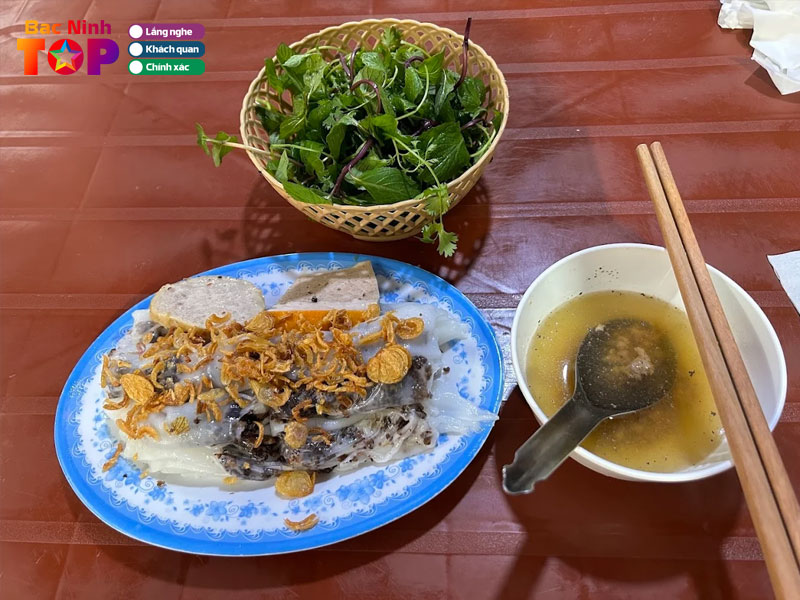 Banh-cuon-nong-co-lan-bacninhtoplist