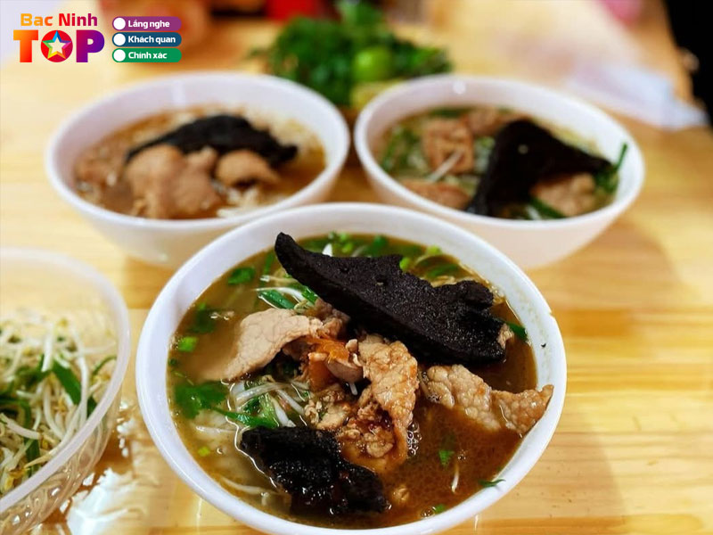 Bi-quyet-chon-quan-pho-chay-gan-ngon-hop-khau-vi-bacninhtoplist