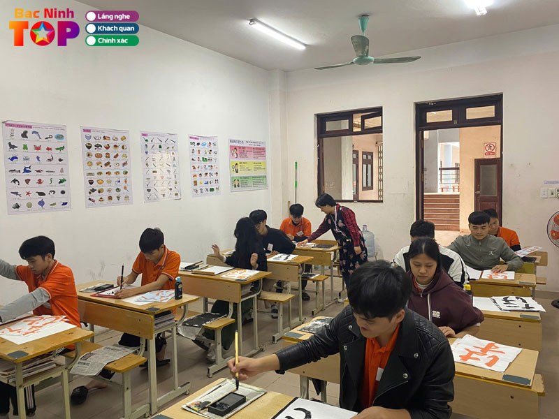 Du-hoc-xkld-nhat-han-aoi-1-bacninhtoplist