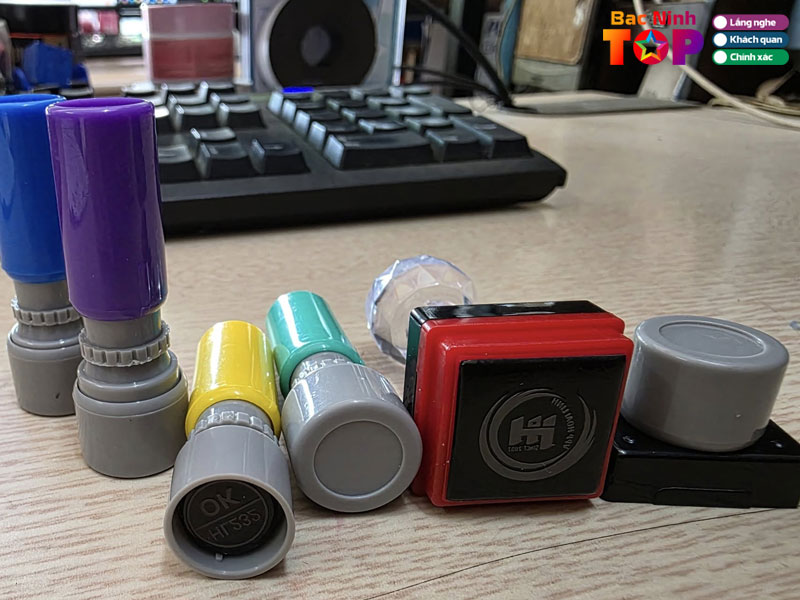 Van-phong-pham-hoai-linh-bacninhtoplist