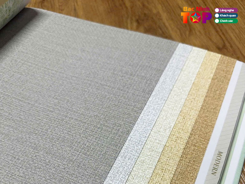 Giay-dan-tuong-thanh-dat-bacninhtoplist