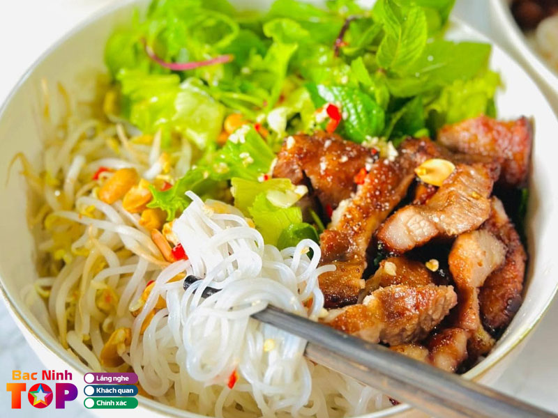 Nhung-tieu-chi-quan-trong-khi-chon-quan-bun-tron-ngon-hop-khau-vi-bacninhtoplist