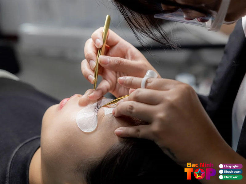 Tieu-chi-chon-noi-hoc-nghe-noi-mi-bacninhtoplist