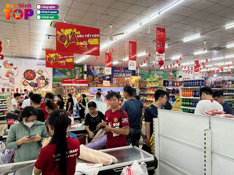 Lan-chi-mart-thuan-thanh-mua-sam-tien-loi-vung-ven-bacninhtoplist
